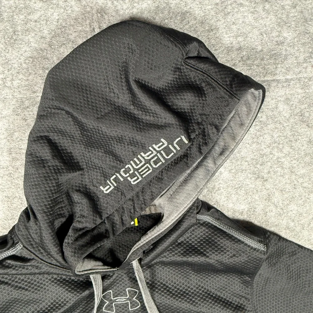 Under Armour Mens Hoodie Small Black Textured‎ Fleece Pullover 1232723 Loose Fit